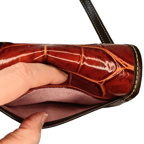 Dooney and Bourke Brown Red Faux Crocodile Embossed Small Mini Crossbody Purse - Picture 12 of 16